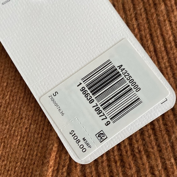 LEVI’S Men’s Sweater Vest - Picture 4 of 5